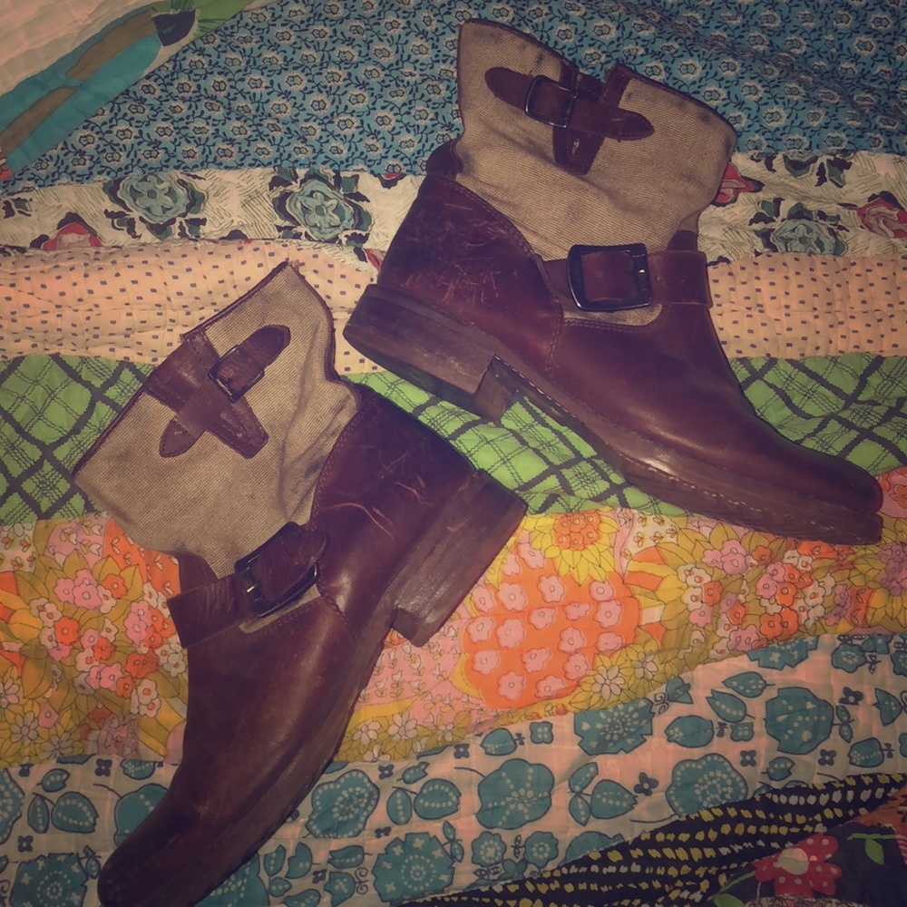Size 7 Frye boots